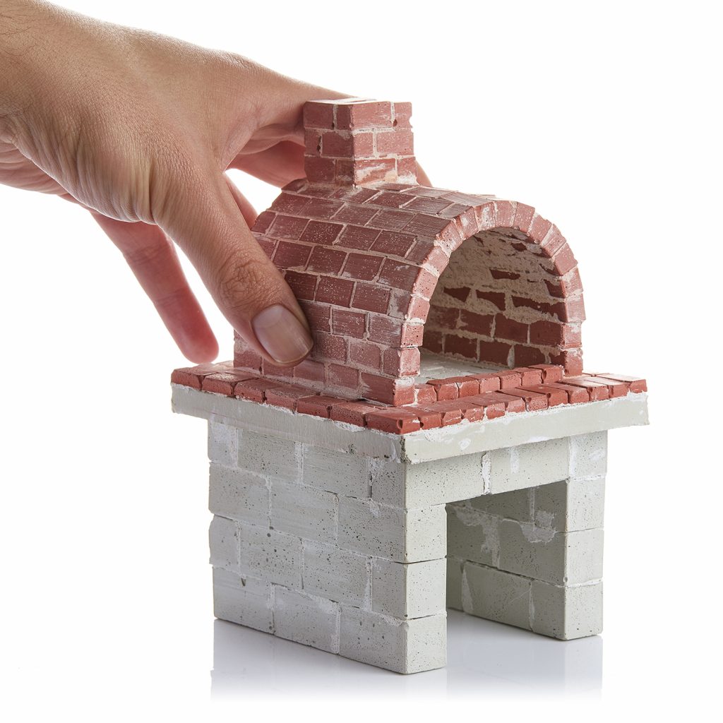 Amazing MINI PIZZA OVEN built with Mini Bricks and Recyclable  Materials